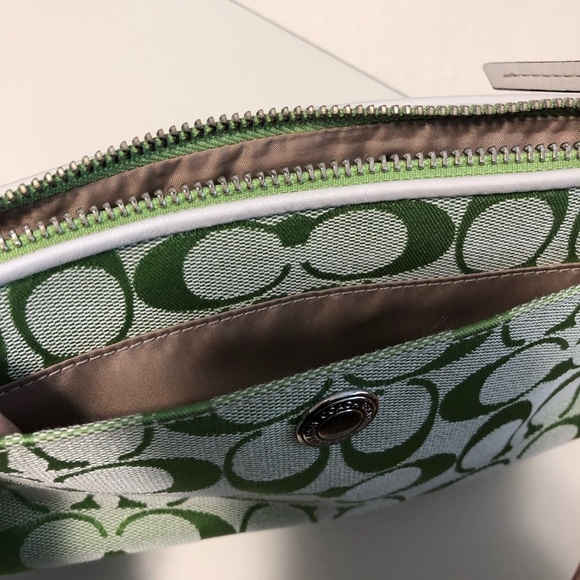 Green Coach wristlet - Picture 6 of 6